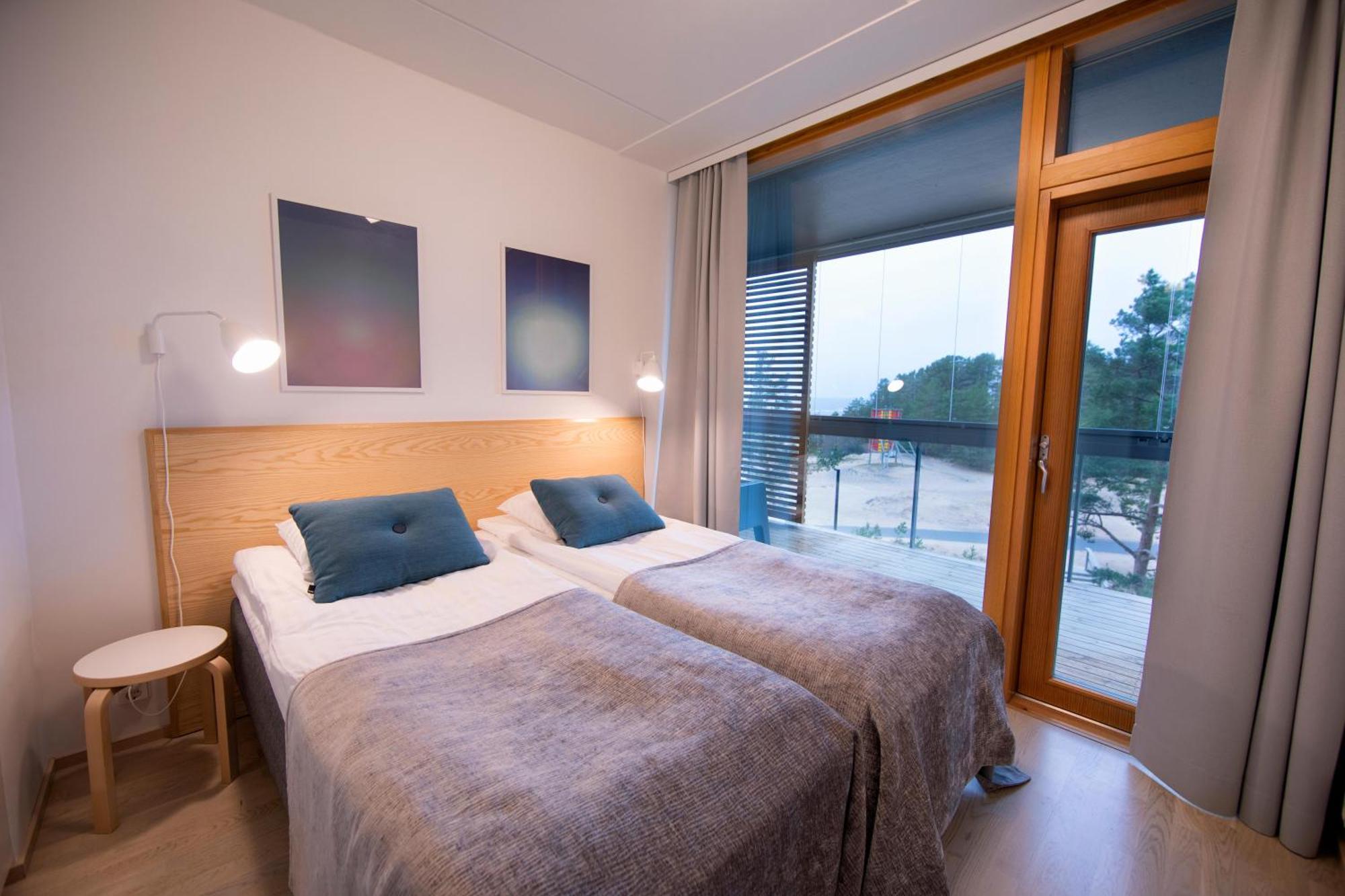 Kahden hengen huoneisto - Oma sauna ja merinäköala
